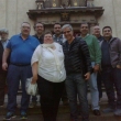 Turismo incentivo. Grupo de hombres, empleados de Siemens de Buenos Aires, septiembre de 2016 delante de la iglesia donde se guarda el Nio Jess de Praga